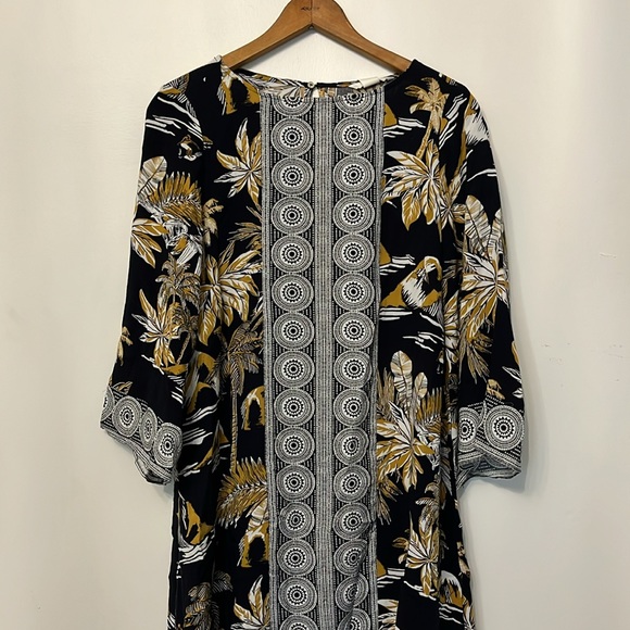 Short A Line Black and Gold Palm Print Dress or Cover-up NWT - Picture 5 of 6